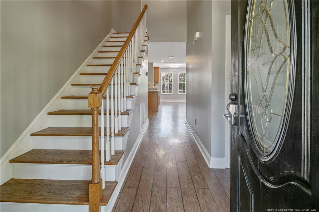 735 Captain Harbor Property Photo 4