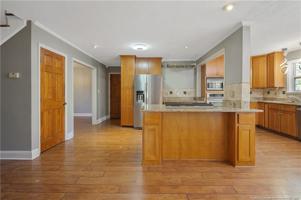 735 Captain Harbor Property Photo 12