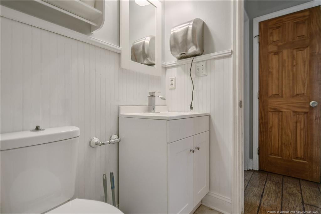 735 Captain Harbor Property Photo 27