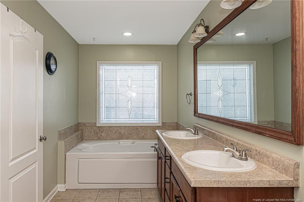 182 Livingston Drive Property Photo 28