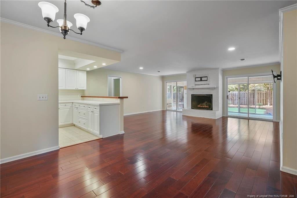 345 Lake Forest Drive Property Photo 6