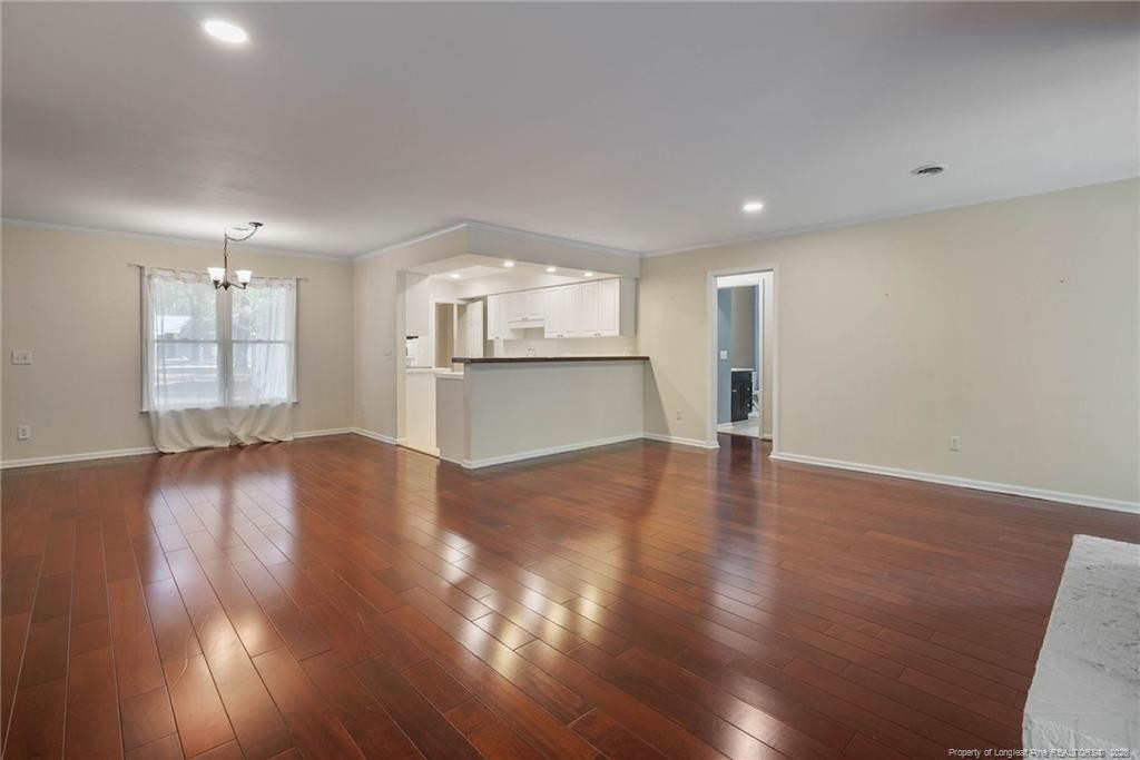 345 Lake Forest Drive Property Photo 8