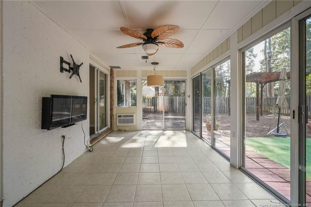 345 Lake Forest Drive Property Photo 20