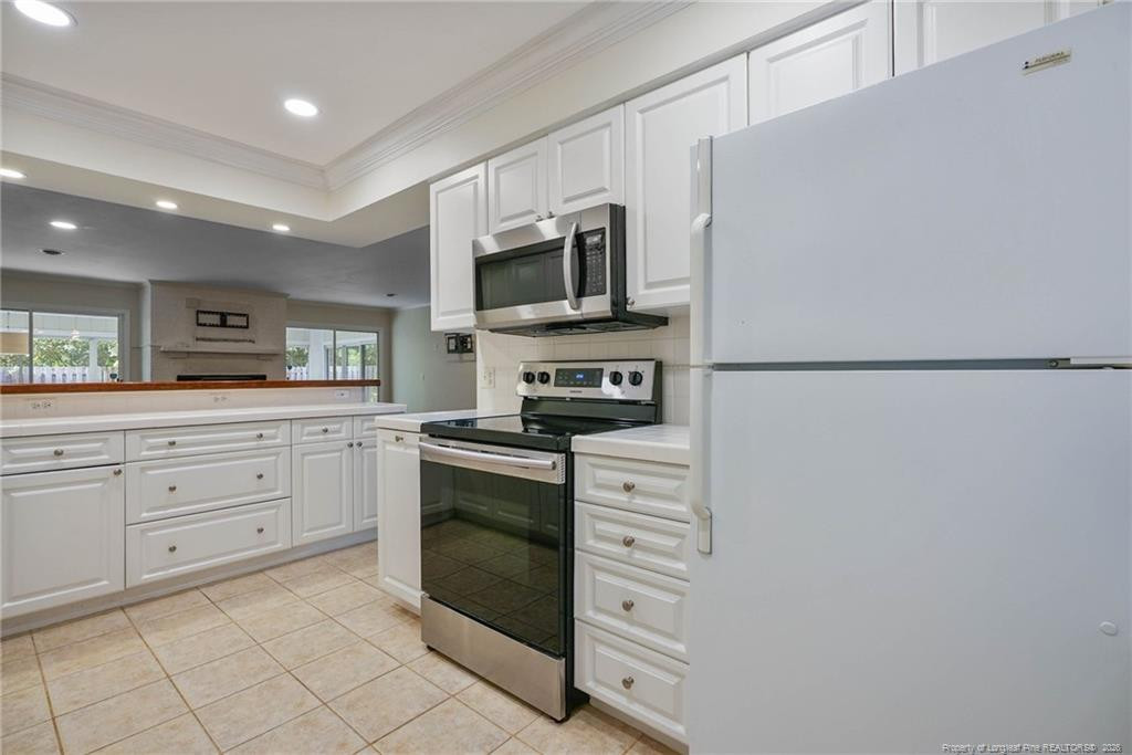 345 Lake Forest Drive Property Photo 25