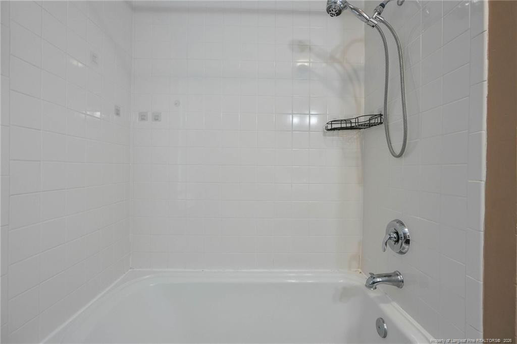 345 Lake Forest Drive Property Photo 30