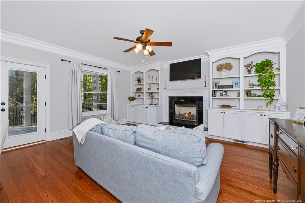 725 Creekside Drive Property Photo 17