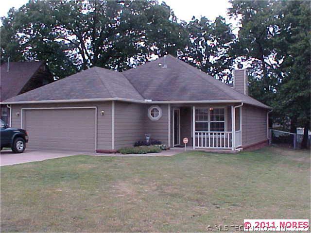 1924 W 61st Place Property Photo 1