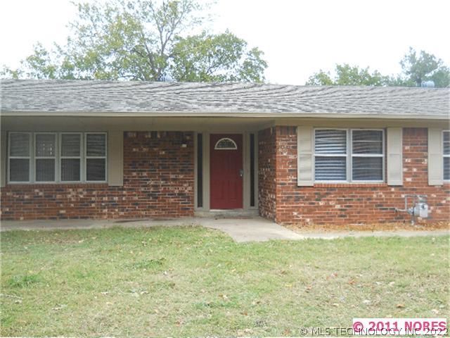 2431 Thunderbird Lane Property Photo 1