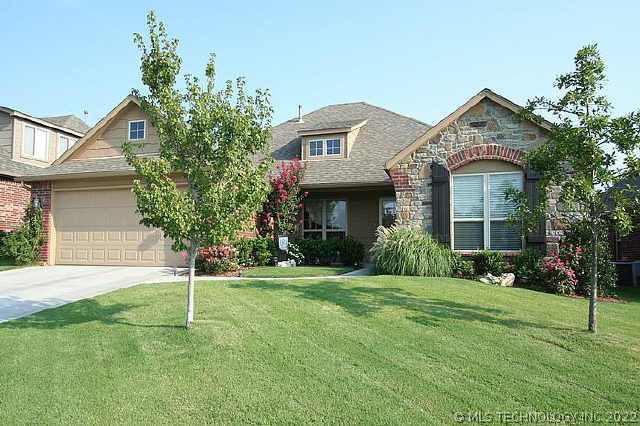 1804 E Ithica Street Property Photo 1