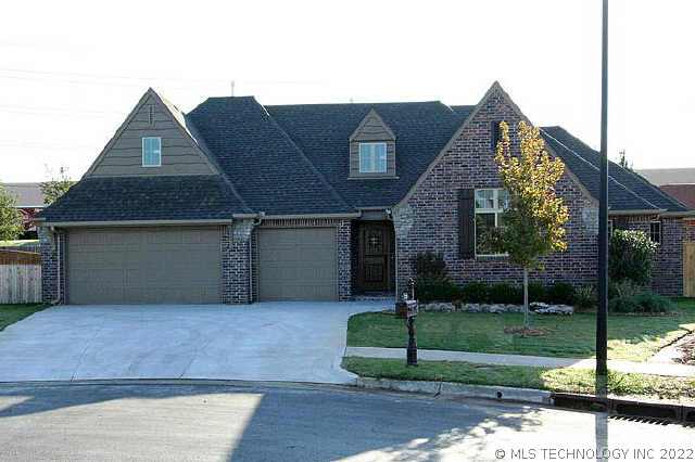 7722 E 109th Street Property Photo 1