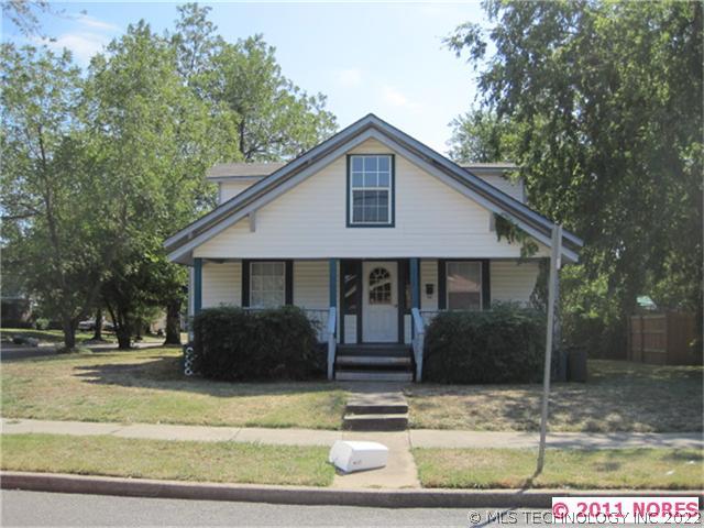 2524 E 12th Street Property Photo 1