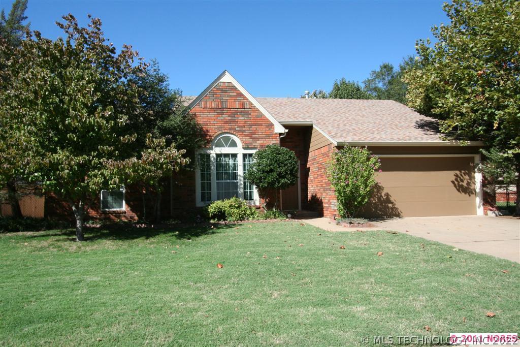 4908 S Redbud Avenue Property Photo 1