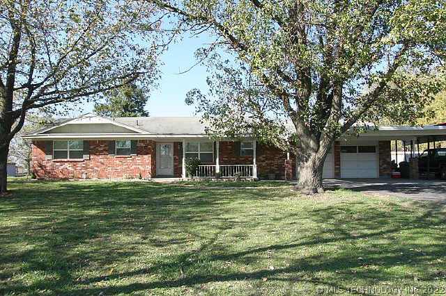 6811 S 25th Street East Property Photo 1