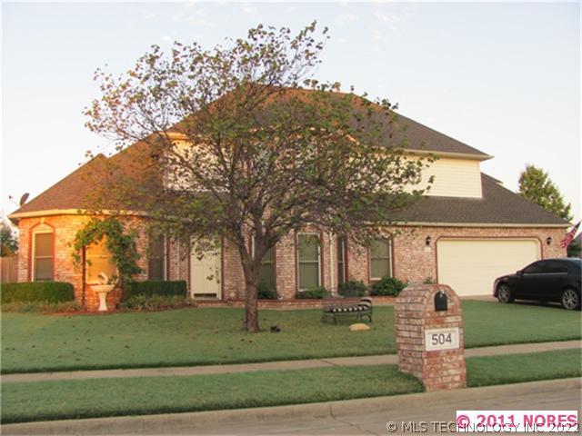 504 S 68th Street Property Photo 1