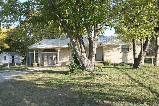3023 E 151st Street Property Photo 1
