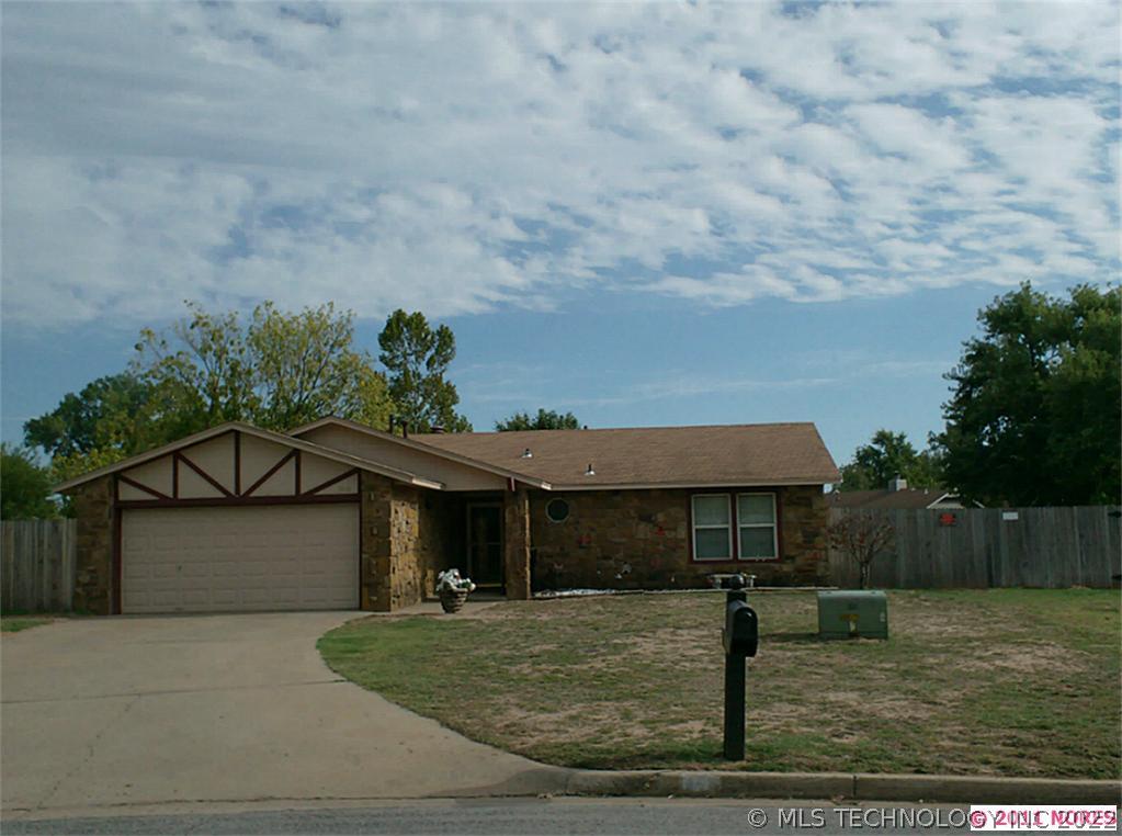 8912 E 134th Street Property Photo 1