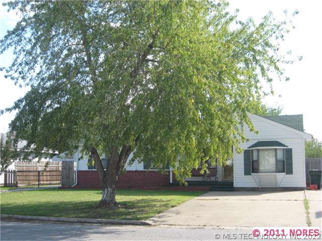 22 W Beech Street Property Photo 1