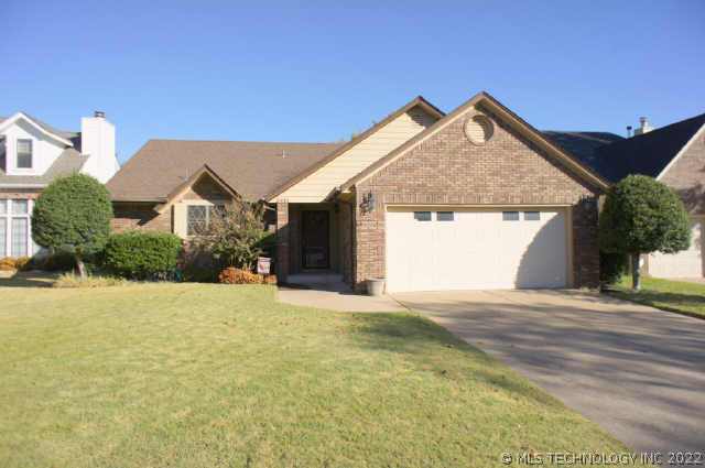 5401 E 92nd Street Property Photo 1