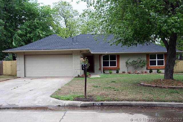 1901 W Memphis Street Property Photo 1