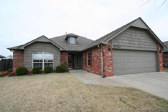 10733 E 122nd Street North Property Photo 1