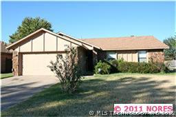 2904 S Walnut Avenue Property Photo 1