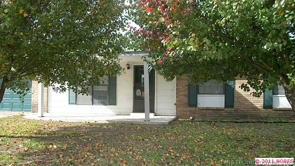 312 Eastmanor Circle Property Photo 1