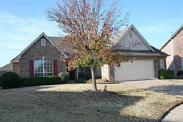 2920 W E. Street Property Photo 1