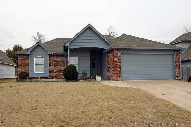 914 W Pittsburg Place Property Photo 1