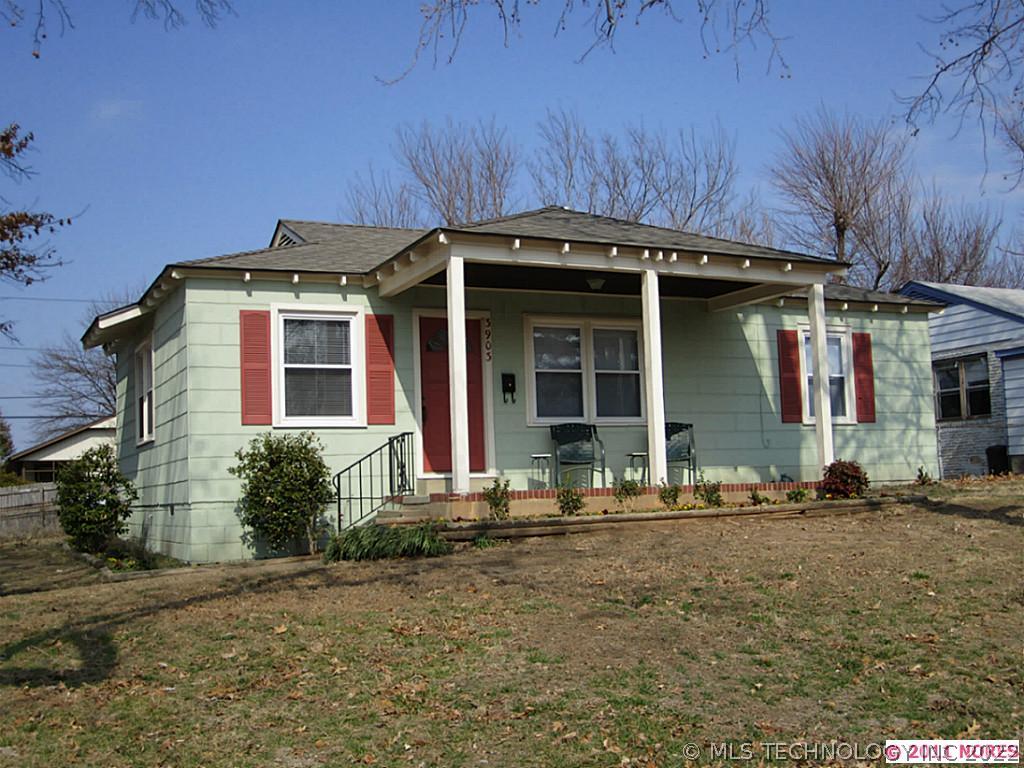 3903 E 2nd Street Property Photo 1