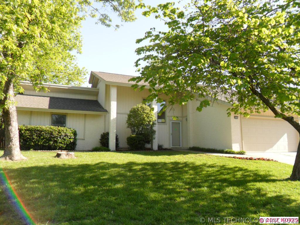 8405 E 75th Street Property Photo 1