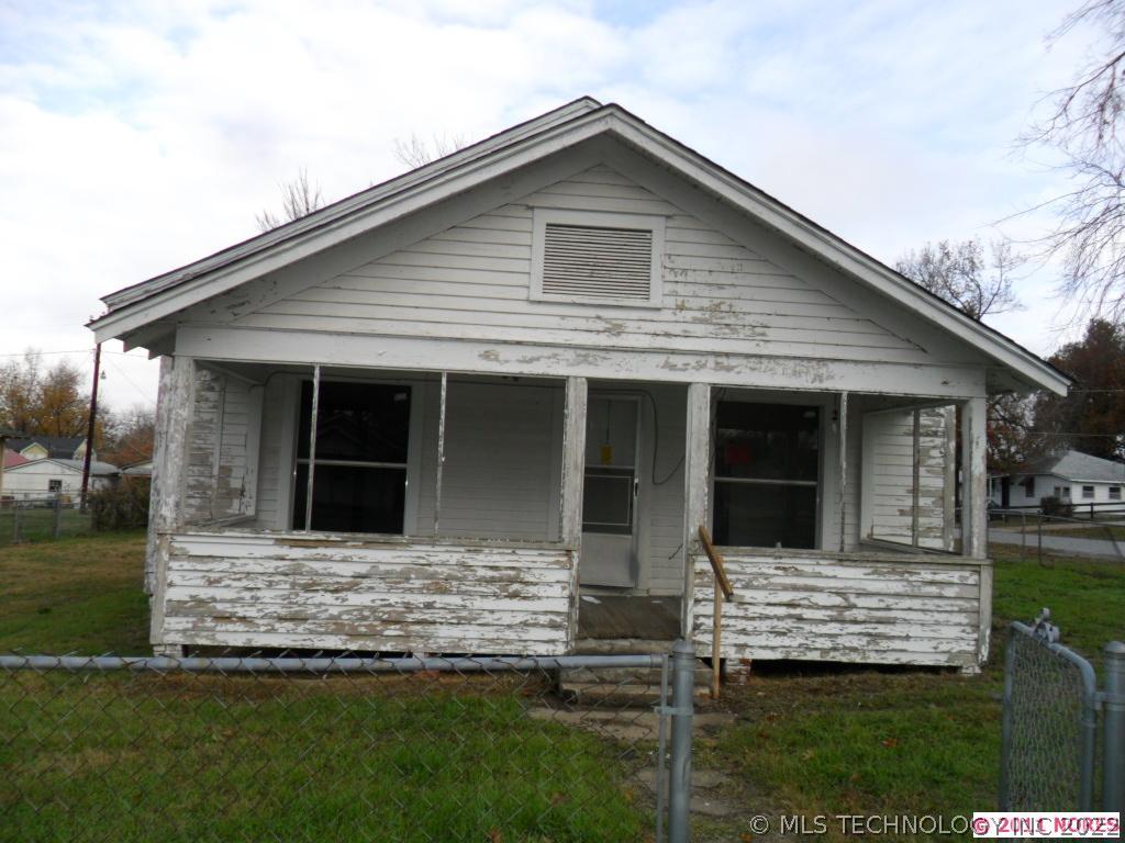 521 E 5th Street Property Photo 1