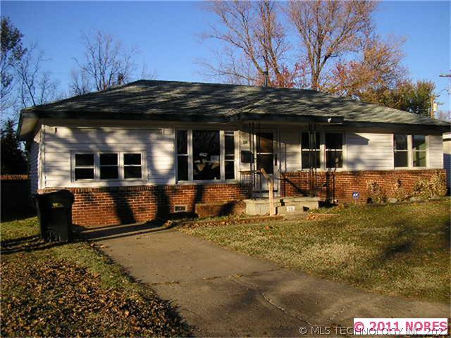 59 W Mike Avenue Property Photo 1