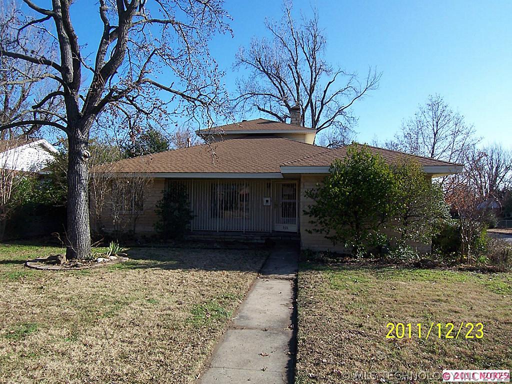 321 S Darlington Avenue Property Photo 1