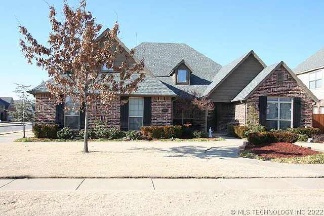 11958 S 90th Avenue Property Photo 1