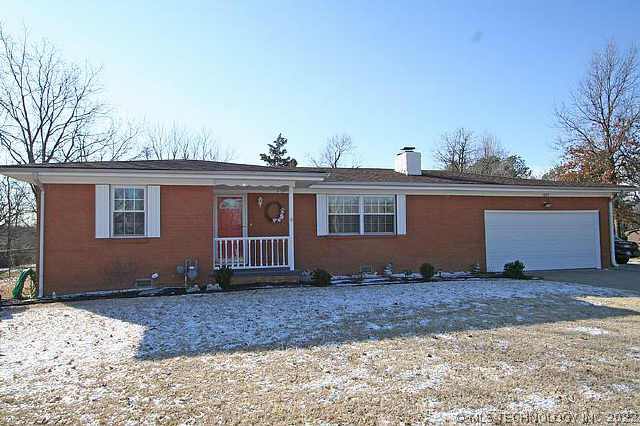 2009 Holly Road Property Photo 1