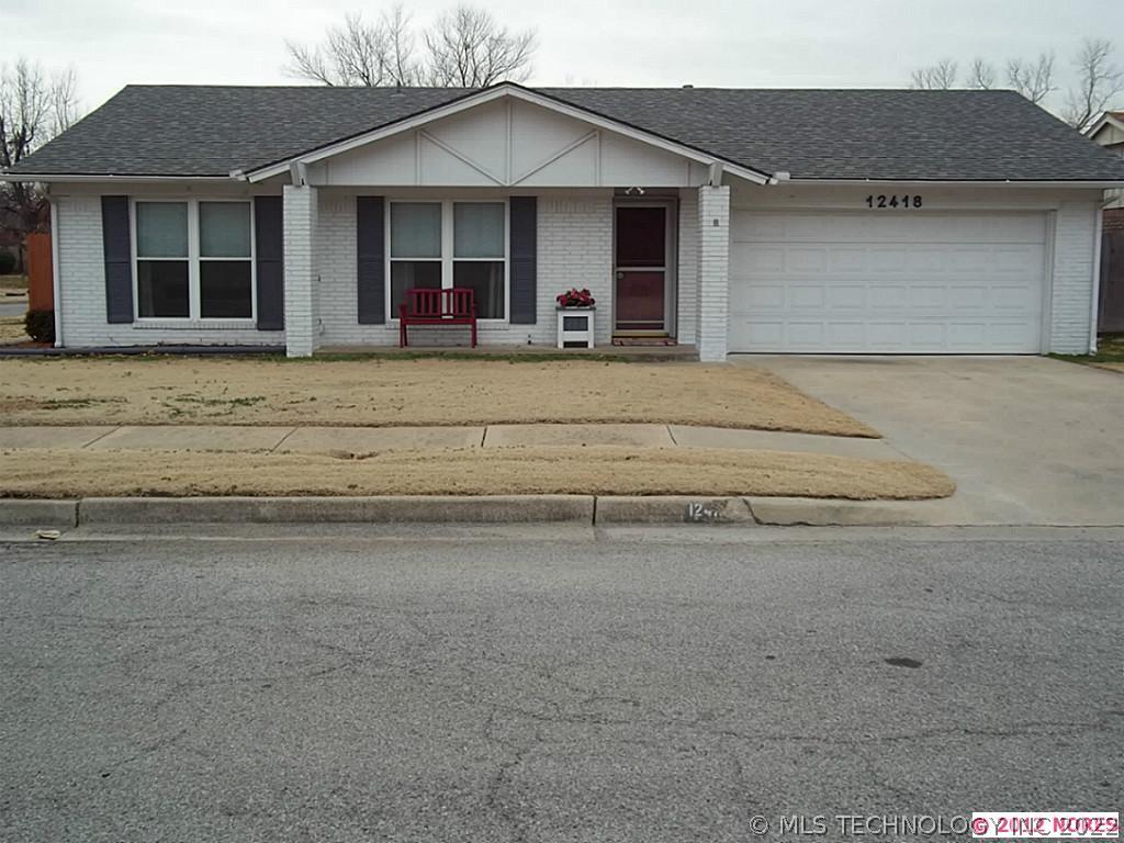 12418 E 33rd Court Property Photo 1