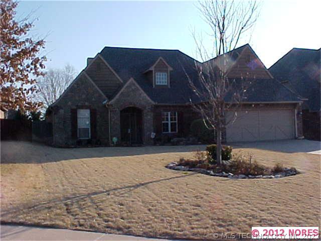 9094 E 118th Place Property Photo 1