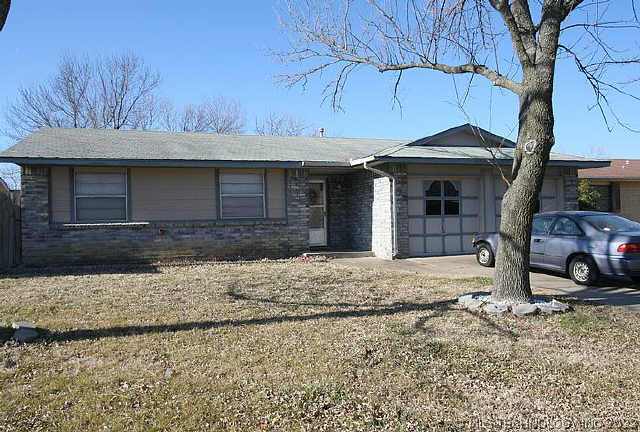 1628 S Pine Avenue Property Photo 1