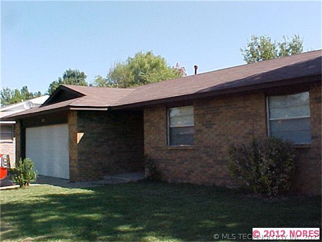 1679 S Pecan Place Property Photo 1