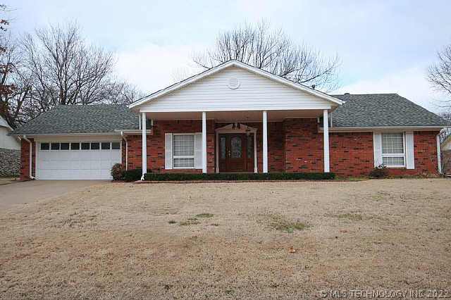 8106 S Birch Avenue Property Photo 1