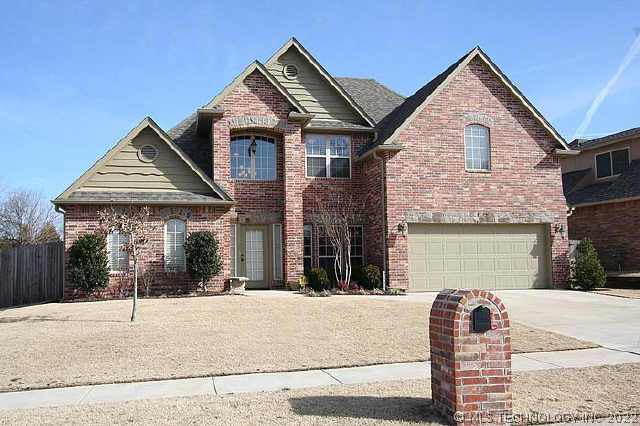 2829 N Lions Drive Property Photo 1