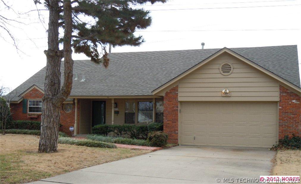 5922 E 36th Street Property Photo 1
