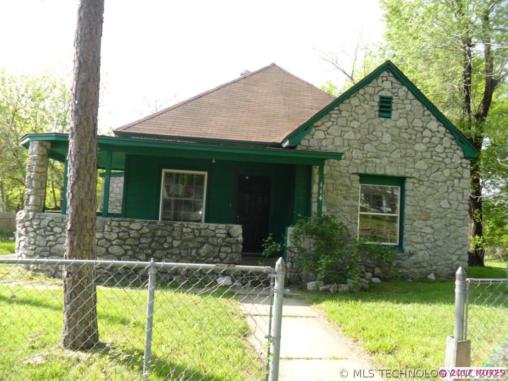 114 W Lincoln Avenue Property Photo 1