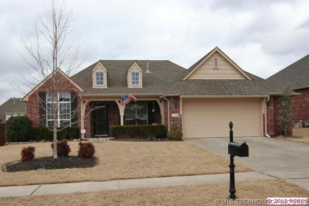 7304 E Jackson Street Property Photo 1