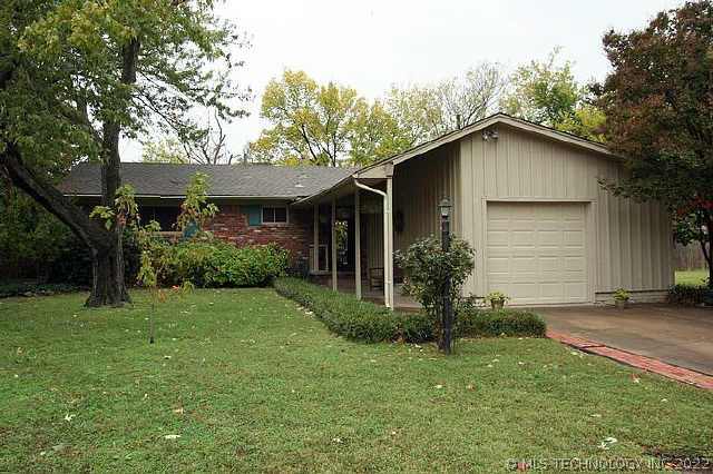 3402 E 40th Street Property Photo 1