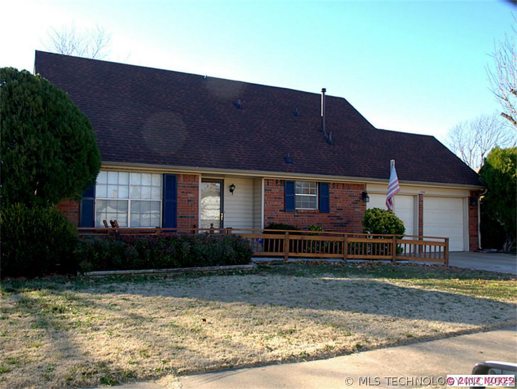 12008 E 28th Street Property Photo 1