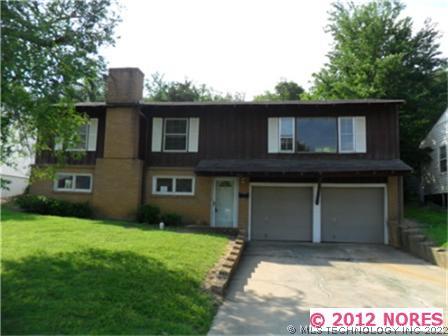 502 E 40th Street North Property Photo 1