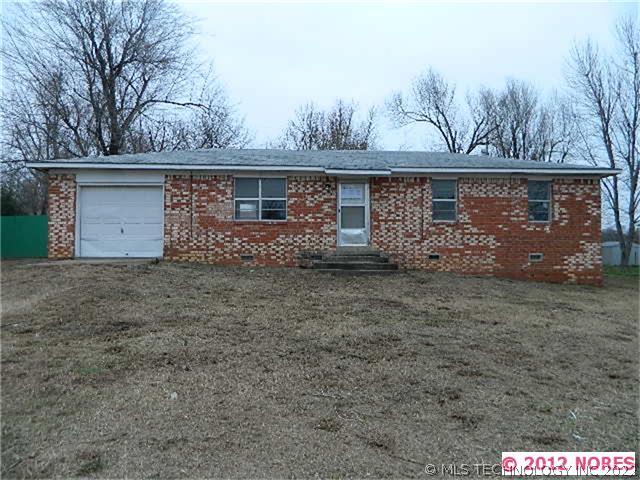 19176 E Willis Road Property Photo 1