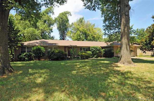 3934 S Florence Avenue Property Photo 1