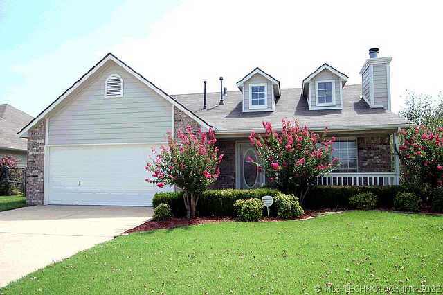 3309 N 7th Street Property Photo 1